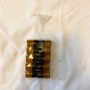 ⭐️10 sample oil glass amber containers